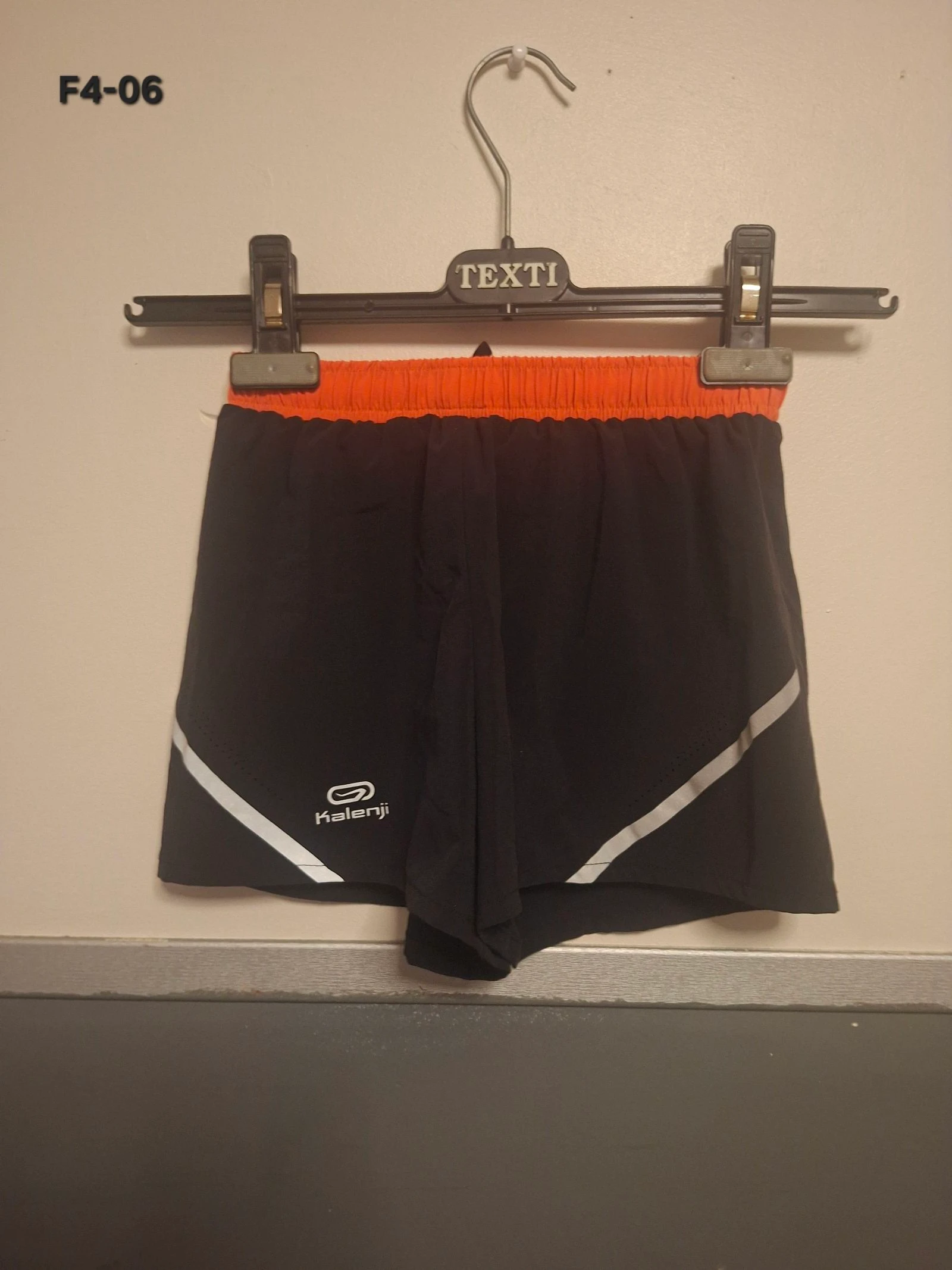 🌷F4-06🌷Short de running KALENJI (Decathlon) garçon – Taille 10 ans – Léger, respirant & performant🌷